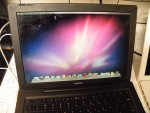 Apple Macbook - White - Black - Pair - Lot (2) - MAC OSX - 13.3"
