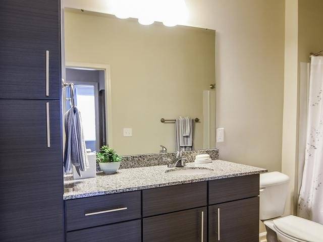 Theater Room, Billiards Table, Full Size Washer & Dryer, Coffee Bar