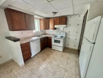 Garage Parking🚗...Washer/Dryer Hook ups👗....Pet Friendly😻