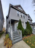 Charming 3BED/1BATH Riverwest Upper Unit