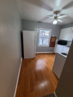 UPSTAIRS HOUSE APARTMENT FOR RENT PERFECT SHAPE