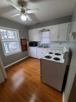 UPSTAIRS HOUSE APARTMENT FOR RENT PERFECT SHAPE