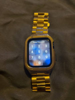 iPhone 13 Apple Watch SE 2nd gen