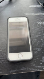 Broken IPhone SE