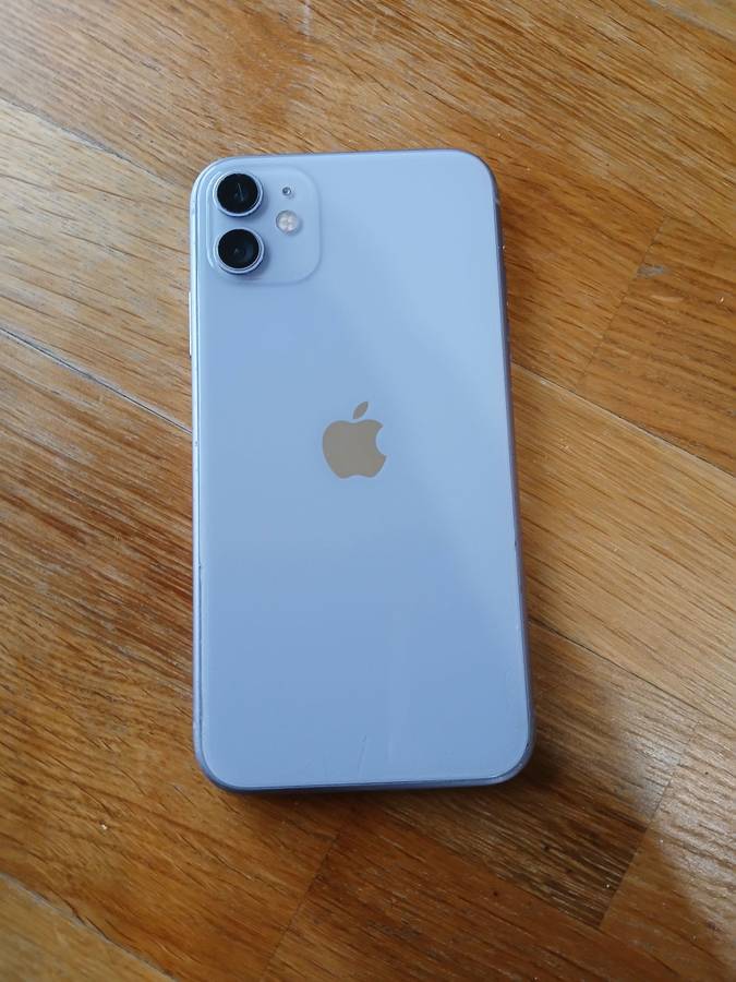 Apple IPhone 12 Purple Lavender Cracked Screen... " Description B4 Messaging"