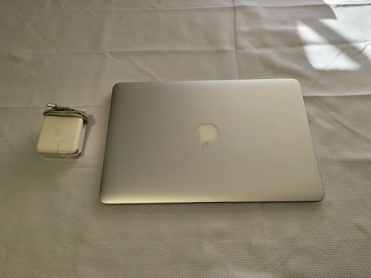 Apple MacBook Air