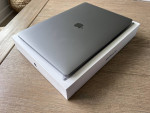Apple MacBook Pro 16" 2.6 ghz 16GB 512gb mvvj2ll/a