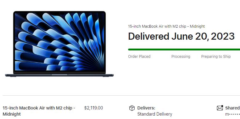 15in M2 MacBook Air Midnight blue