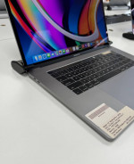 MacBook Pro 15” Touchbar 1TB SSD**16GB RAM**2.6Ghz Intel 6 Core i7