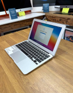 MacBook Air 11 inch**1.4Ghz Intel Core i5**128GB SSD**4GB RAM