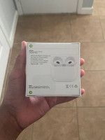 Apple Airpods (3rd Generation) Active noise cancellation