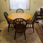Solid oak kitchen table w 4 chairs