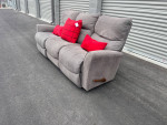 EXTREMELY NICE😍LAZYBOY MANUAL RECLINING GRAY SOFA⭐️FREE DELIVERY 🚚