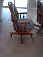 Oak Oval Pedestal  Dining room Table with 2 leaves.