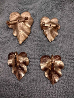 Vtg Sarah Coventry Pearl & Gold Tone Leaf Brooch Pins & Earrings Set