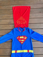 Men’s Superman Costume With Velcro Cape Size M - Like New