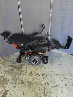 Electric wheelchair