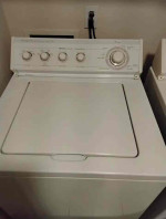 Whirlpool washer & Gas Dryer set