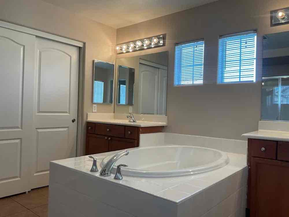 Amazing 3bedroom and 3bathroom home for rent