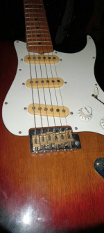 Vintage 1970s Stratocaster Strat Style Sunburst Guitar Japan Gig Bag