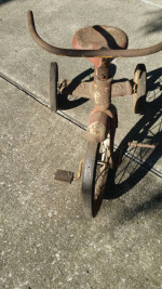 ANTIQUE TRICYCLE (1955?)
