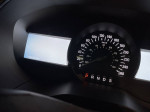 2016 Ford Edge Titanium dashboard showing 75,806 km mileage, featuring luxury display and controls.