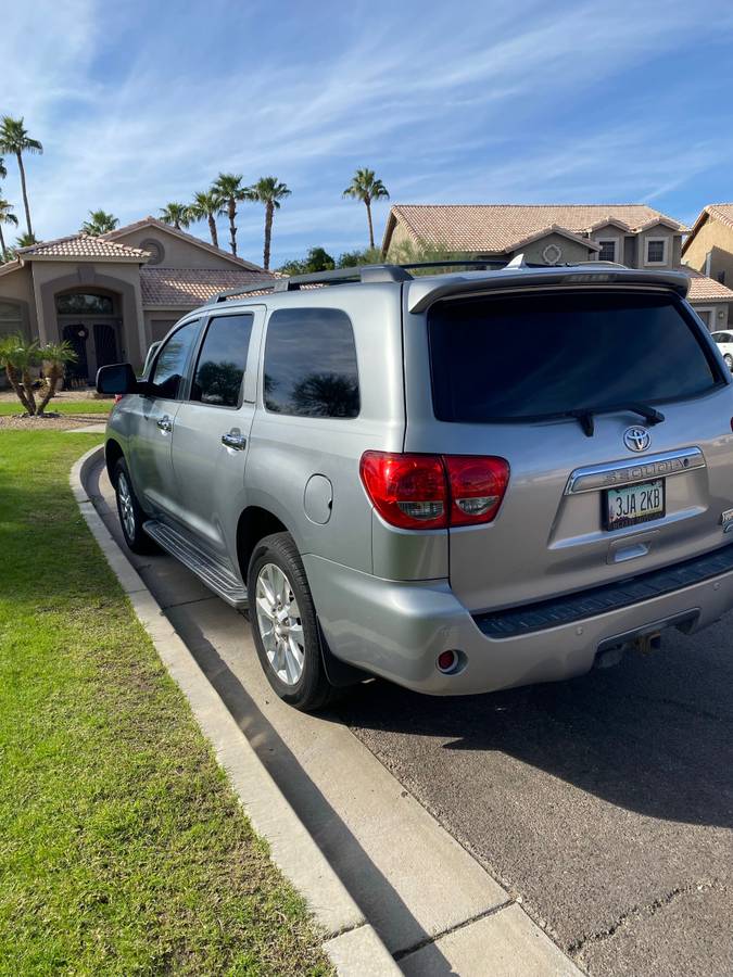 2011 Toyota Sequoia Platinum RWD 135,000 mi