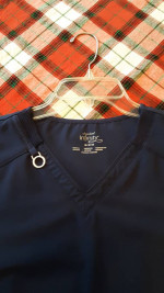 Infinity Women's 2-Pocket V-Neck Scrub Top