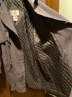 WOMEN’S COAT, SIZE 6