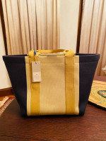 New unused Rothy's The Essential Tote Bag Ink/Ivory