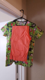 Women's Veterinary/Pediatric Medical Scrubs