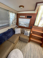 Carver 3807 Aft Cabin 38’ Yacht 2 Bedrooms & Baths Runs Great!