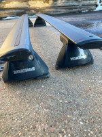Complete Yakima Jetstream + Baseline Roof Rack