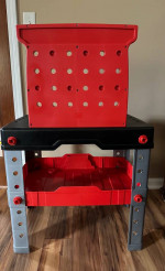 CRAFTSMAN Toy Work Bench