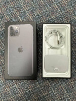 iPhone 11 Pro 256GB Space Gray (mint condition)
