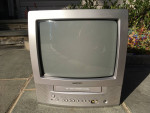 Vintage 2004 Toshiba MV13P2 13” Retro Gaming CRT Tube TV VHS/VCR Combo